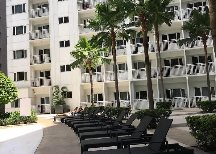 Relax In Pasay Citys Kept Secret - Spacious With Garden View Holiday home Manila