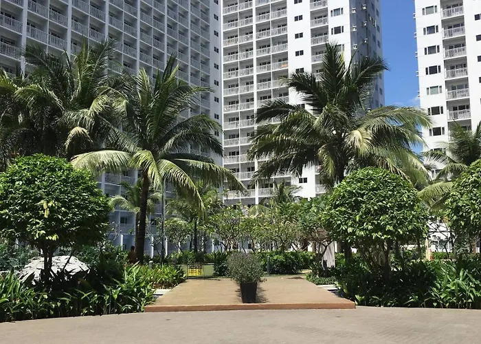 Holiday home Relax In Pasay Citys Kept Secret - Spacious With Garden View Manila