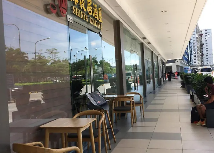 Relax In Pasay Citys Kept Secret - Spacious With Garden View Holiday home