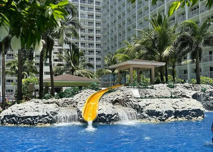 Relax In Pasay Citys Kept Secret - Spacious With Garden View Manila