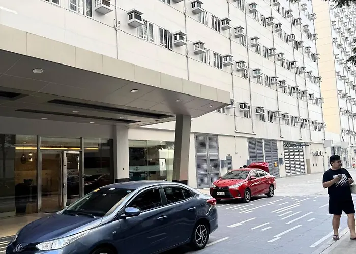 Relax In Pasay Citys Kept Secret - Spacious With Garden View Manila