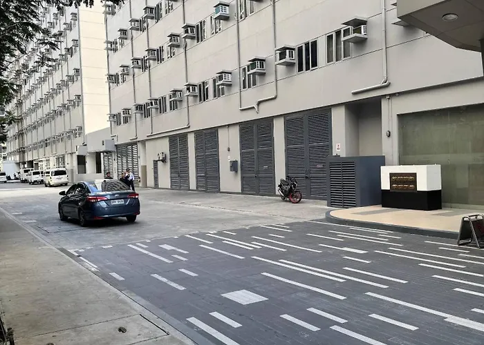 Relax In Pasay Citys Kept Secret - Spacious With Garden View * Manila