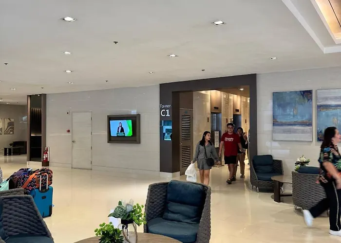 Relax In Pasay Citys Kept Secret - Spacious With Garden View